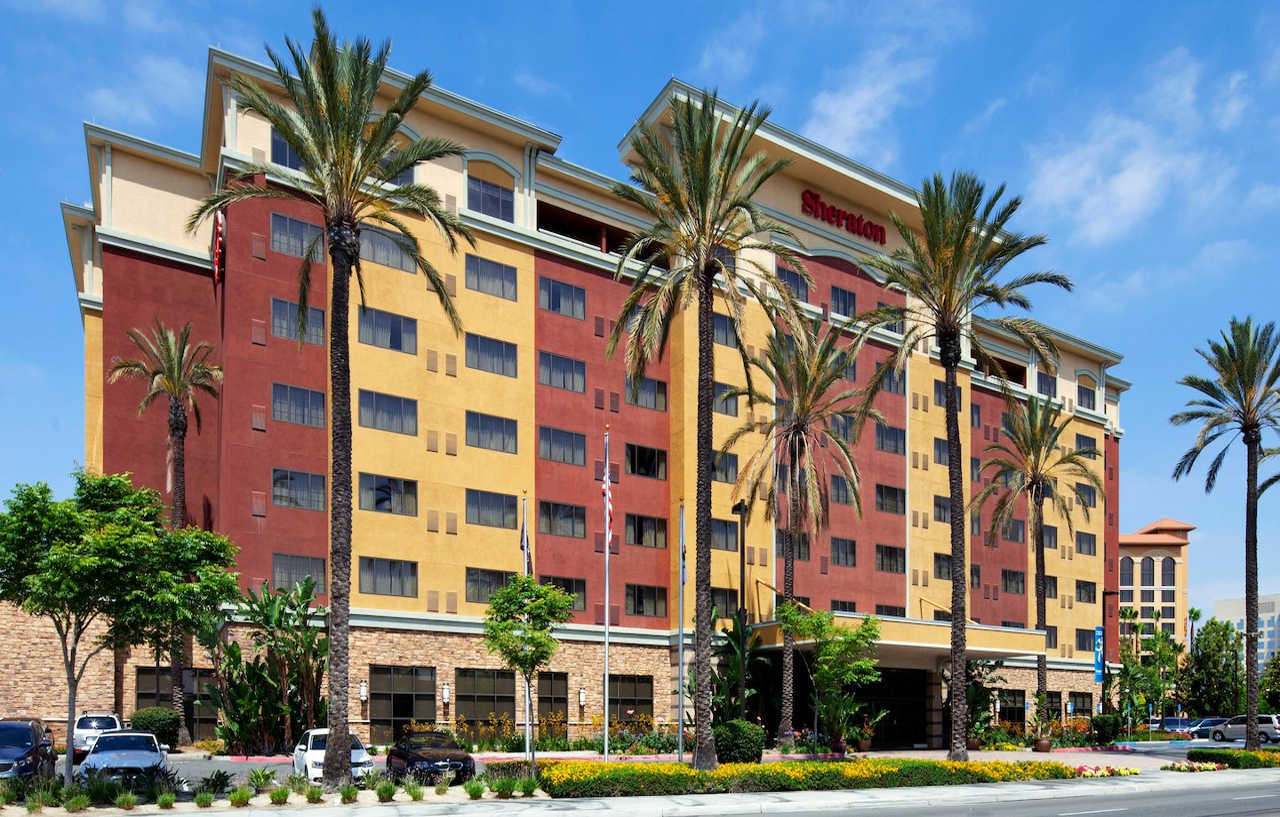 Sheraton Garden Grove-Anaheim South Exterior photo